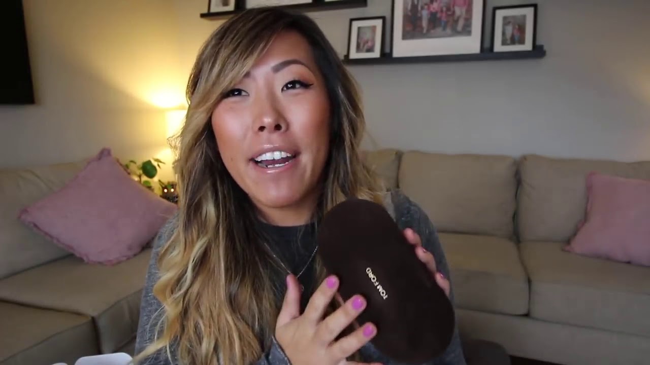 ITSJUSTKELLI SHARES HER FAMILY GLASSES HAUL | GlassesUSA.com