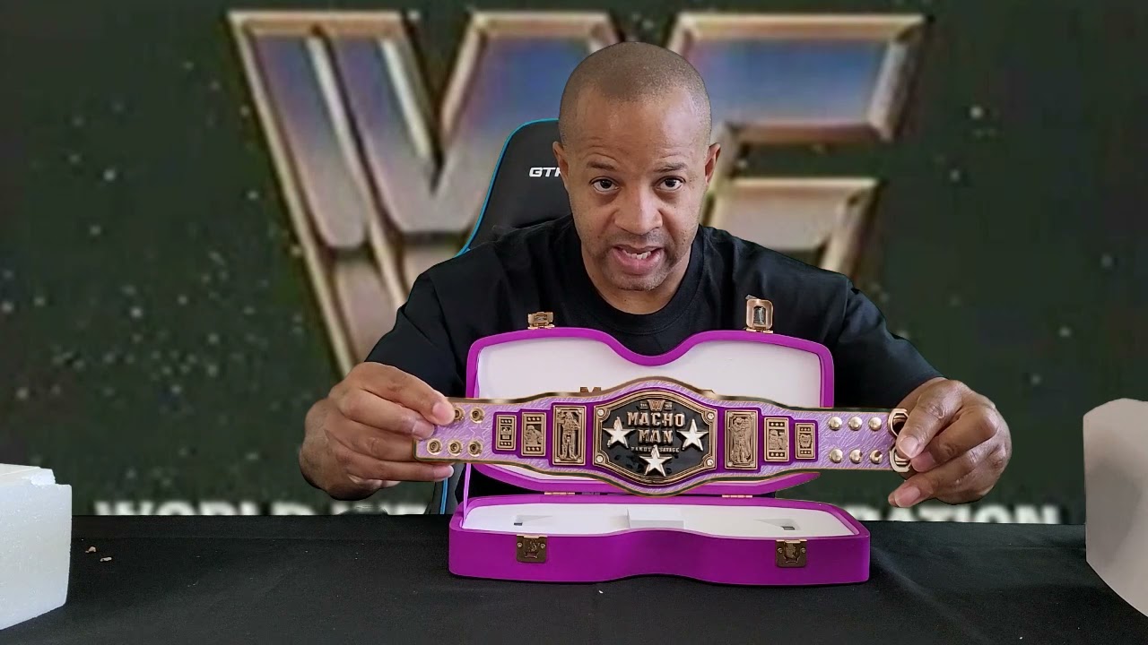 Unboxing Macho Man Mini Legacy Belt