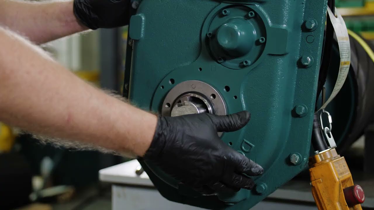 Installation of Dodge Twin-Tapered Bushing in a Torque-Arm Reducer