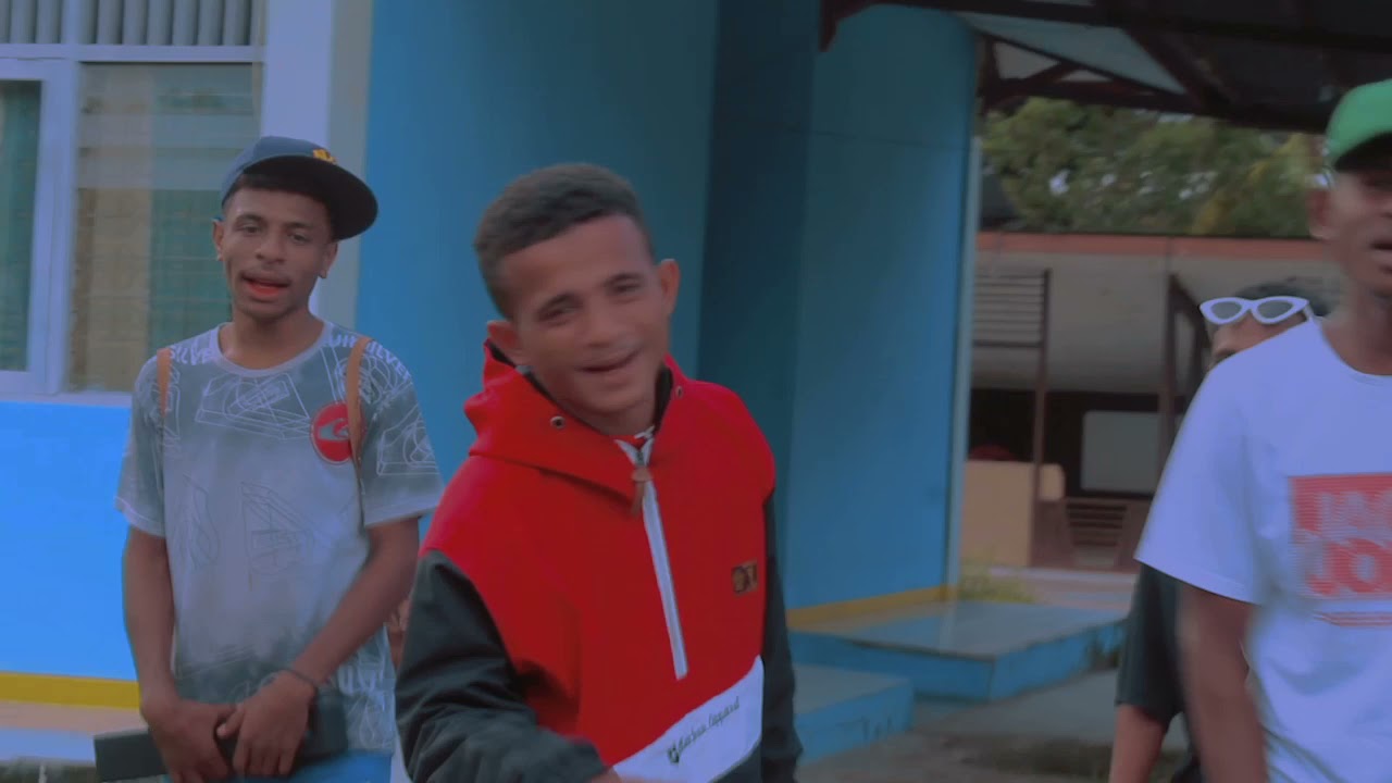 Ade kopu senyum bahaya