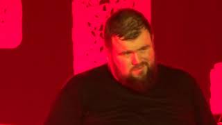 Feine Sahne Fischfilet - Zuhause (2018 live @ PORSCHE Arena Stuttgart)