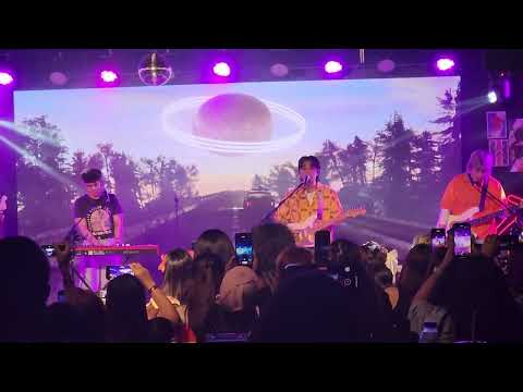 DULO | THE JUANS LIVE AT VIVA CAFE (Audience View)