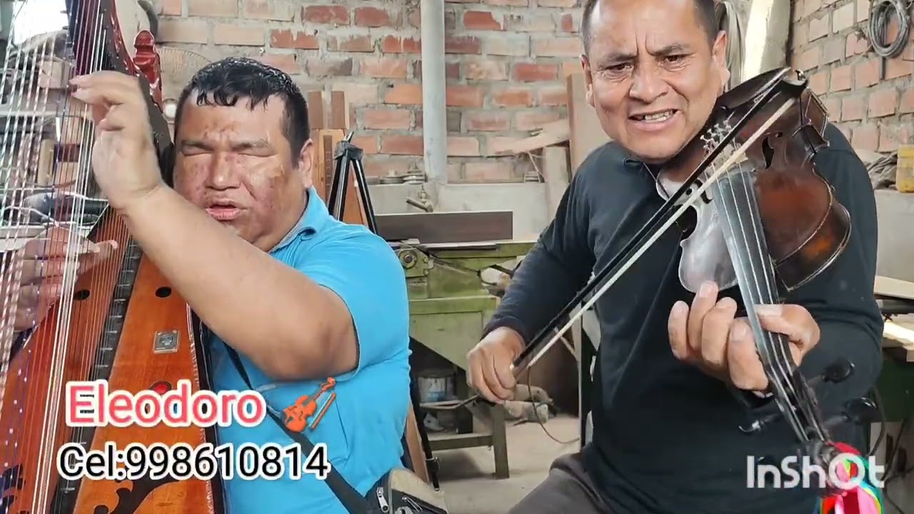 Eleodoro Espinoza violín y Juan Herrera arpa Voz tema deja de engañar 