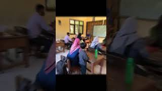Pembagian raport semester 2 SDN 2 Cemeng