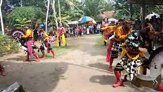 Ebeg Banyumasan Plus Waria 