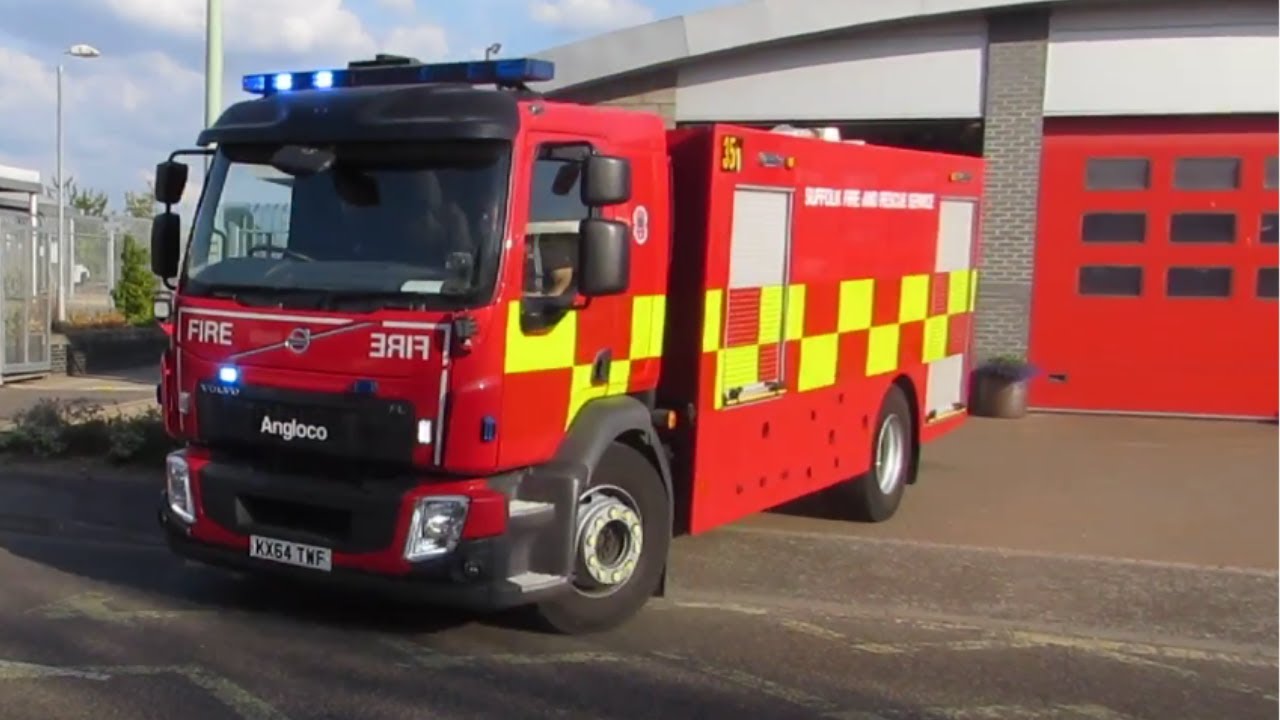 Suffolk Fire & Rescue Service - Newmarket WrC turnout 07-07-2018 - YouTube