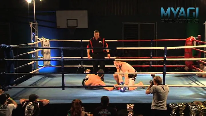 Dylan Bloomfield v Joe Ormsby - Carnage at the Col...