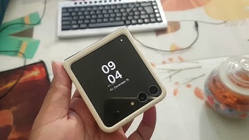 Samsung Z Flip 5: How to set a preferred service for passwords, passkeys and autofill as Google