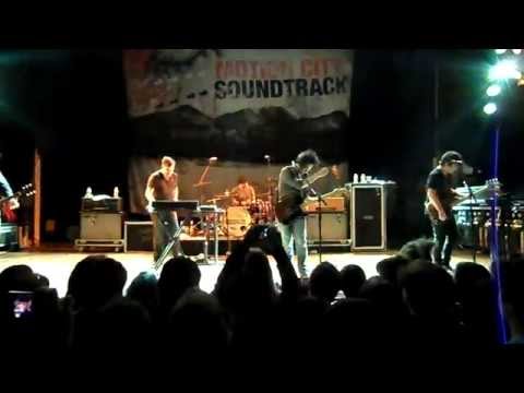 -Motion City Soundtrack- Time Turned Fragile