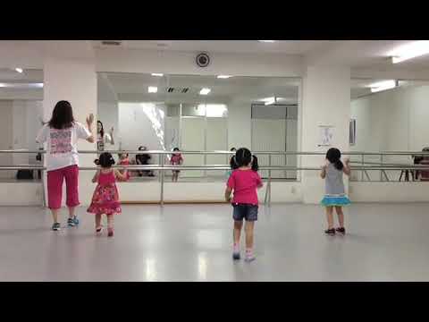 キッズガーデン高津教室　チアダンスA1：子どもフィットネス　　川崎市のキッズダンススクール