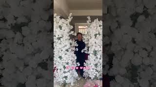 White giant floral columns for luxury events 🌸Elegant artificial flowers for weddings and party