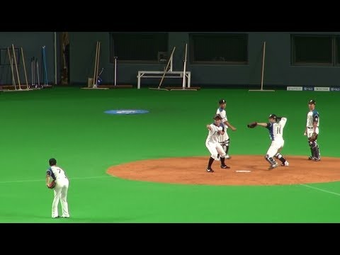 20190613 キャッチャーの送球練習を手伝う大田泰示と西川遥輝