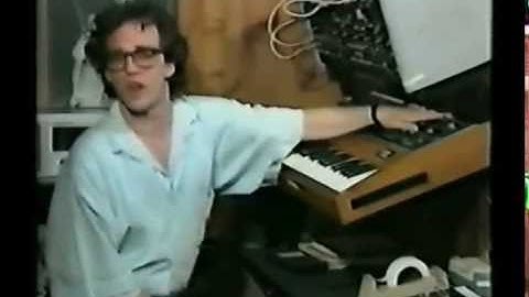 Steve Porcaro - Synthesizer Basics   Minimoog Bass Sounds