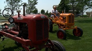 ALMOST Identical! A Minneapolis Moline and an Avery that are really TWIN Tractors!