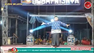 The ludruk comedy of Budhi Wijaya Banggle Balongpanggang Gresik