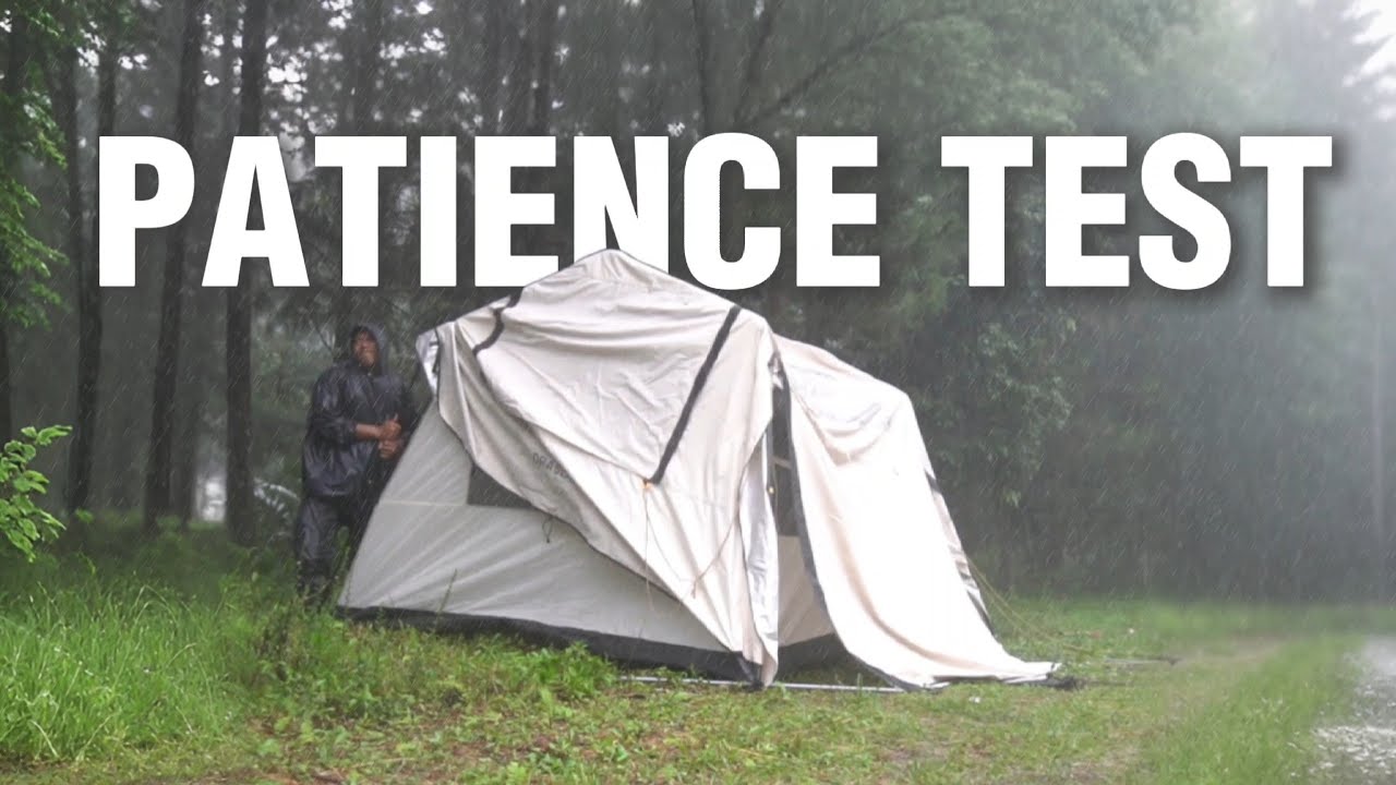 Против дождя, лишь бы остаться сухим 🌧️ Установка большой палатки под ливнем пошла не по плану‼️