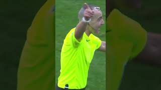 Nos Commentateurs Taquinent La Coiffure De Larbitre