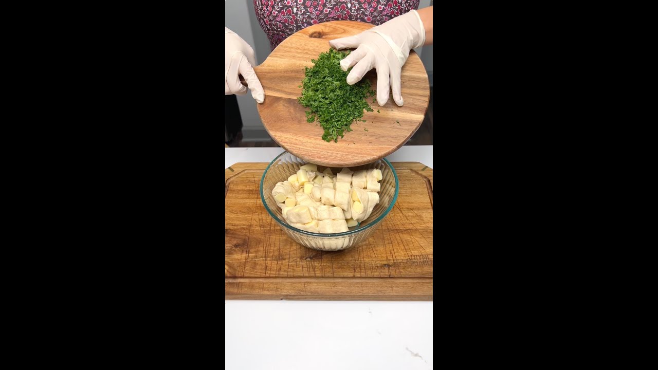 Easy Cheesy Garlic Bread - YouTube