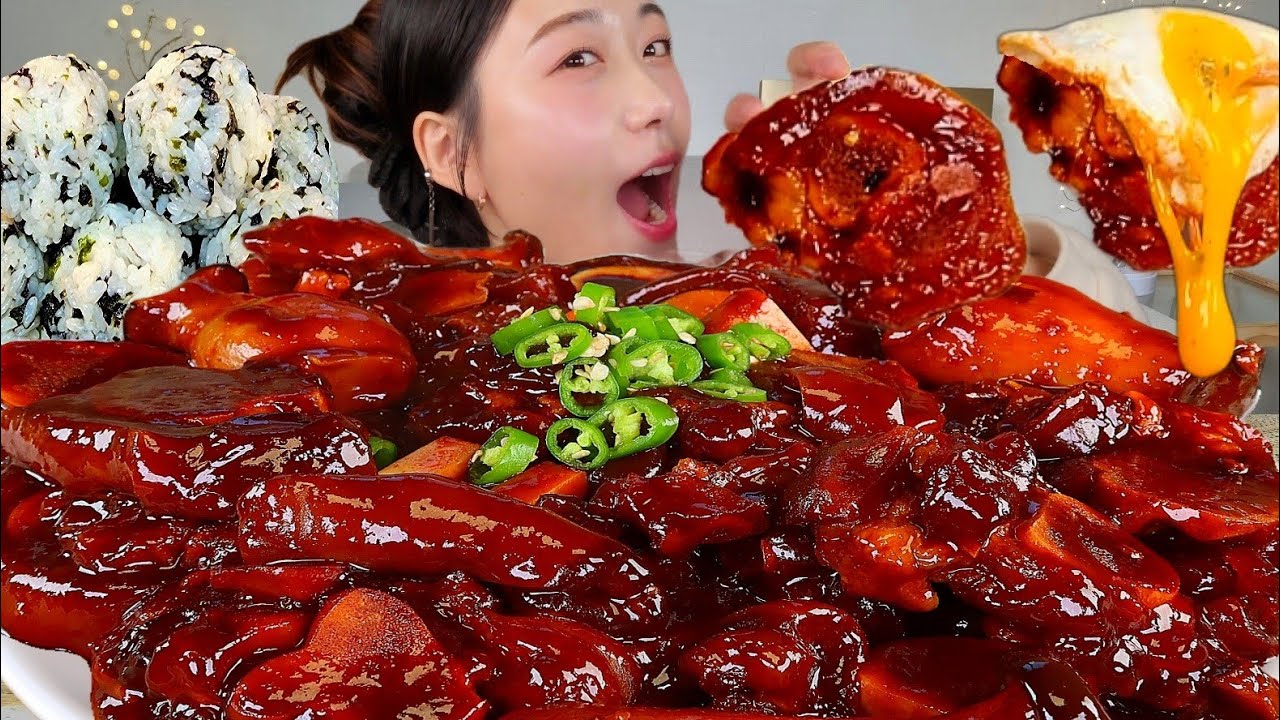 ASMR 쫀득쫀득 우족찜 갖고왔어요!! 우족찜&주먹밥&계란 리얼먹방 :) Steamed beef with beef and beef MUKBANG