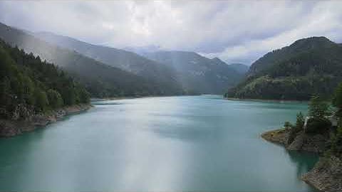 Drone sul lago di Sauris (UD)