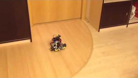 Arduino uno + lego + ultrasonic sensor = WALL-E