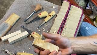 Easy Beginner Woodcarving: All About U Gouges & V Tools
