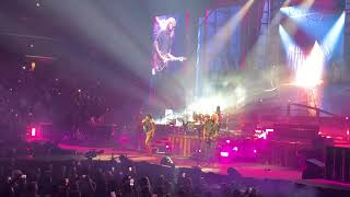 Queen + Adam Lambert - Somebody to Love - Live in Ft. Lauderdale