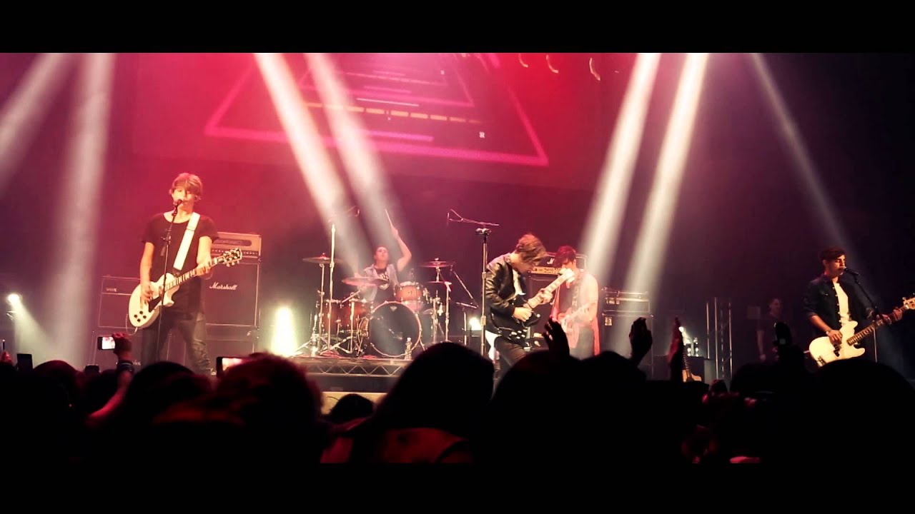 At Sunset JB HiFi Frankston 23/8/2014 YouTube