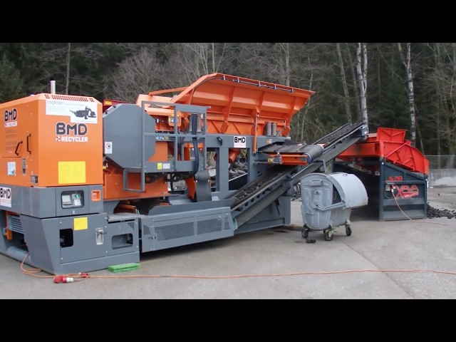 Asphalt-Recycling XAVA Rüttelsieb LS28 + BMD Brecher / Vibrating Screen LS28 + BMD Crusher