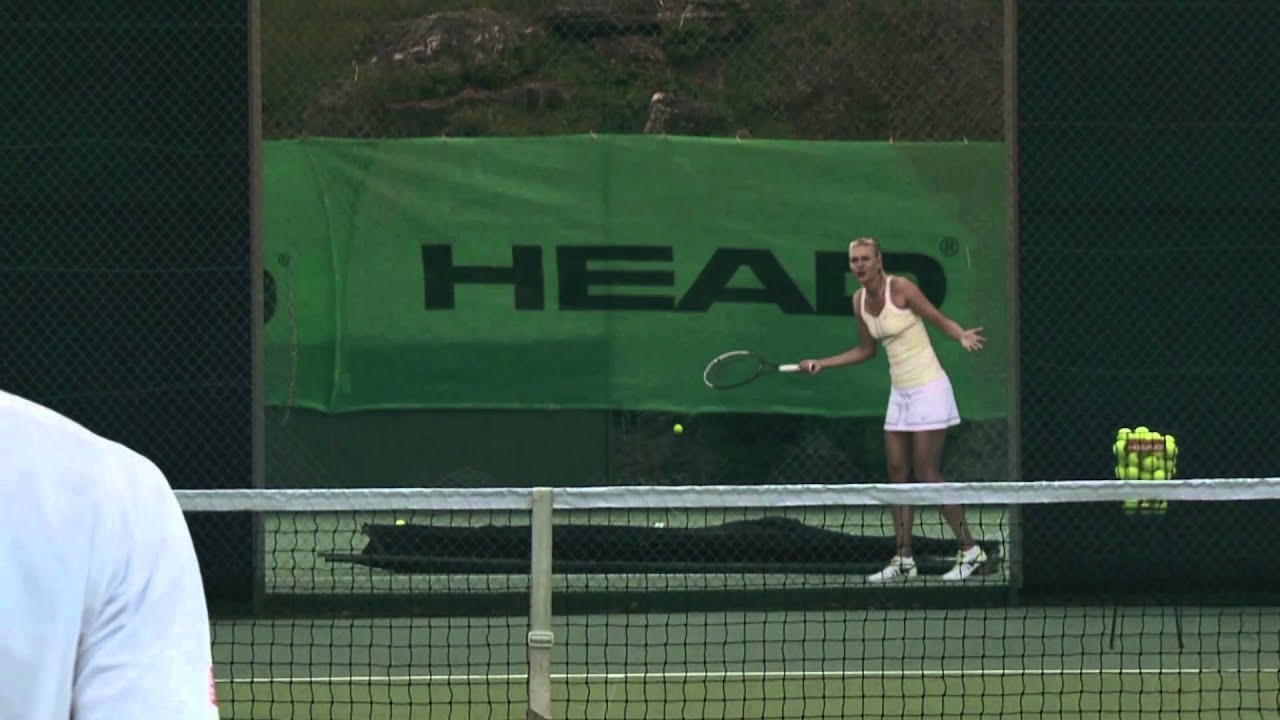 Novak Djokovic's New Head Graphene Speed Tennis Racquet - YouTube