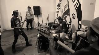 Partyrooms Punk Live Villa Puncak Bogor