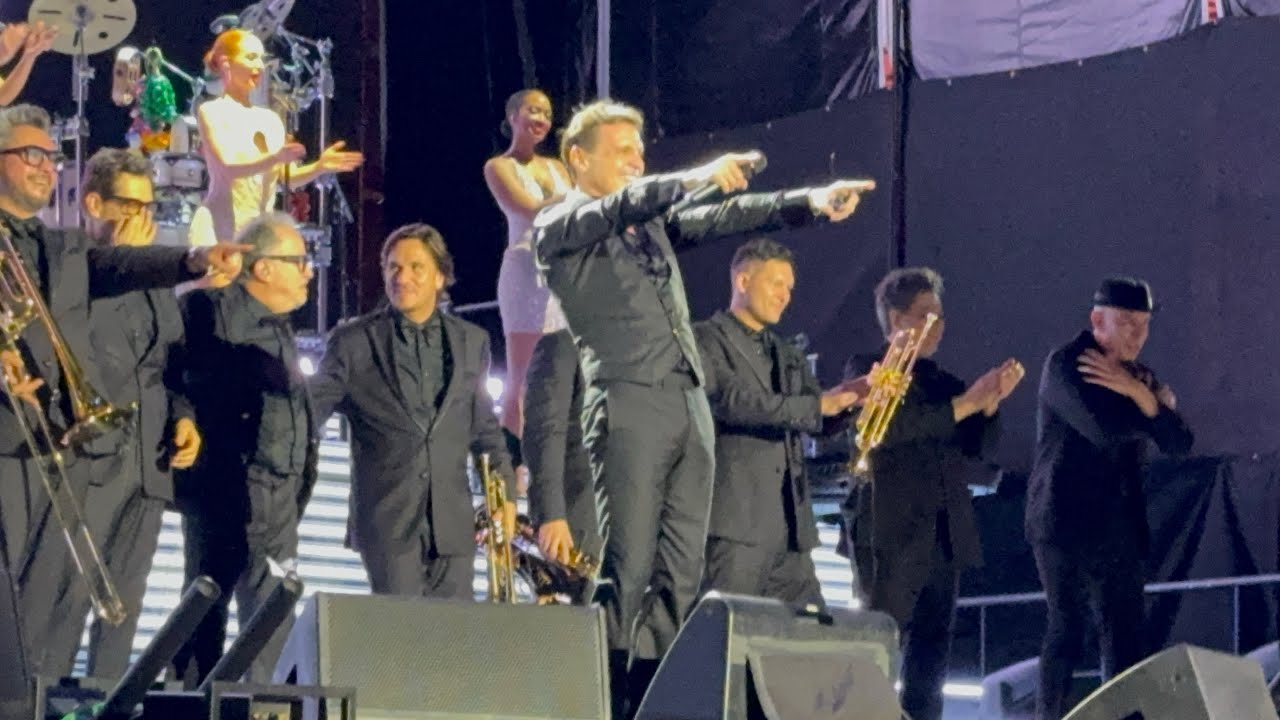 Luis Miguel cierre de gira en Argentina 2024 campo Argentino de Polo/ por Fer Molinero