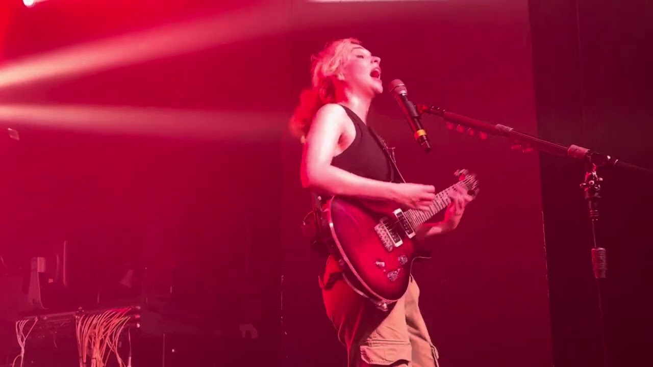 Evolve  -The Warning live at The Axis Club. Toronto, Canada. Please be advised of light strobe used