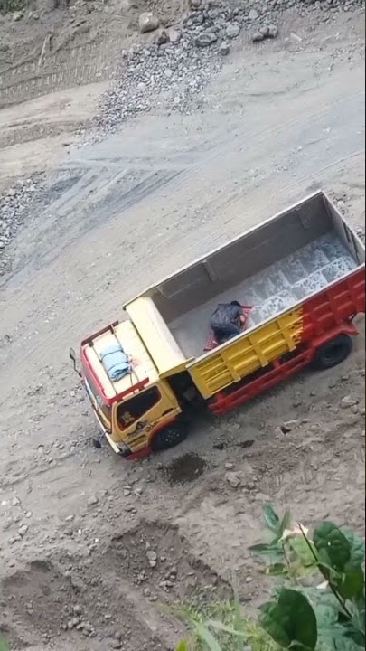 random video✓tetap sholat meski di atas truk#shorts