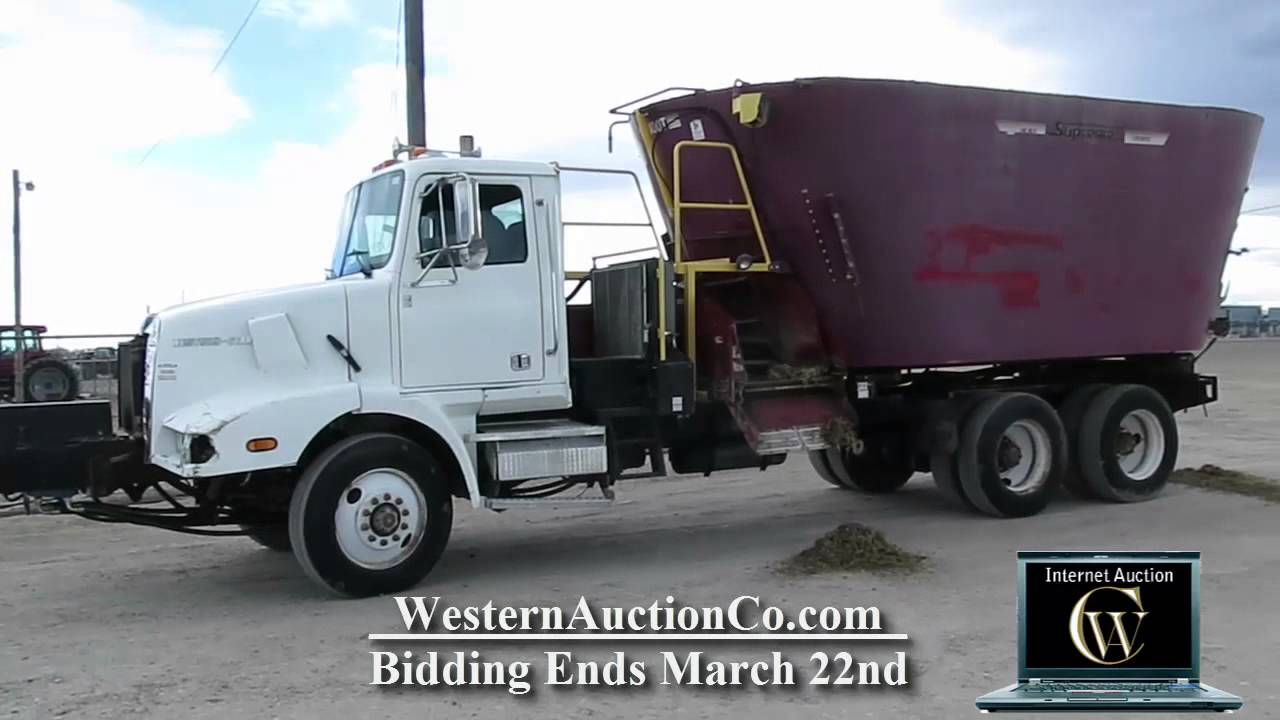 817 2004 Western Star Feed Truck with Supreme 1400T Mixer For Sale At Auction! YouTube