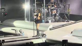 Nina Chuba # LanxessArena Köln, 6.11.25 # 3 Uhr Nachts