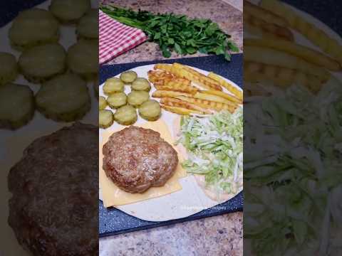 В СТОЛОВОЙ ТАКОГО НЕ СЪЕШЬ! САМОЕ НЕОБЫЧНОЕ БЛЮДО😁 #столовая #shorts #вкусно