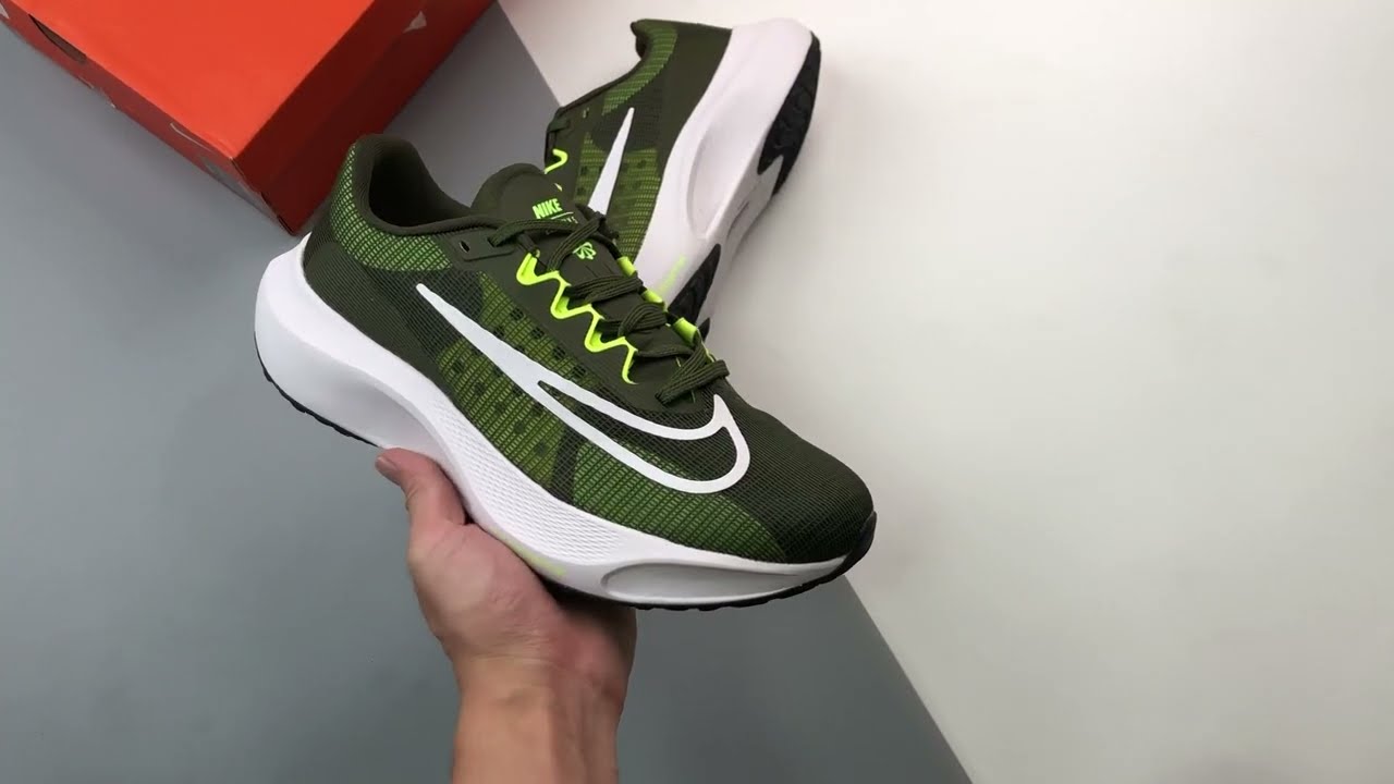 nike zoom fly flyknit olive