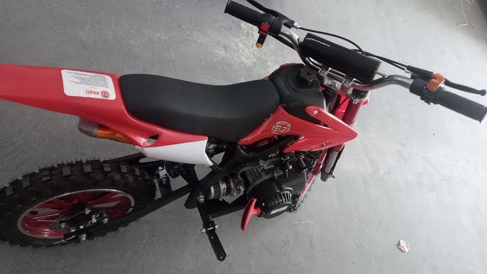 Moto Elétrica Infantil BZ R1 12V Vermelha com Rodinhas de Apoio, Música e  Luzes BARZI MOTORS