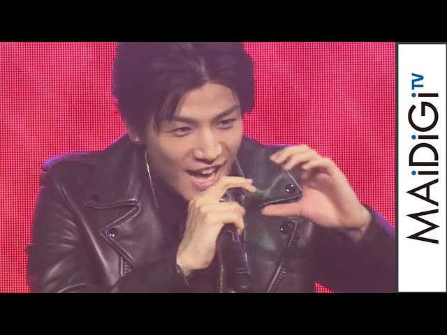 JSB III's Iwa-chan's heart pose sends the crowd into a frenzy! The