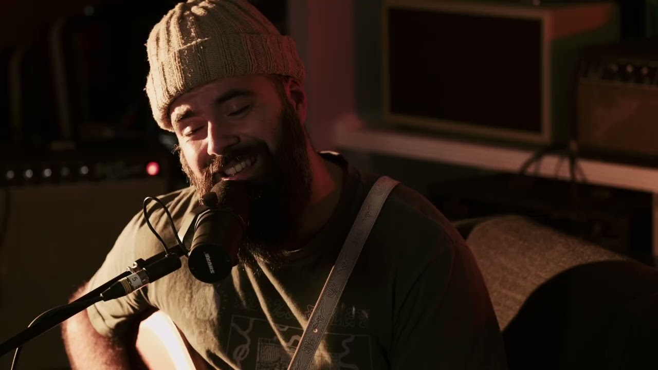 Conor Gains - Better Days - live at Authentic Recording