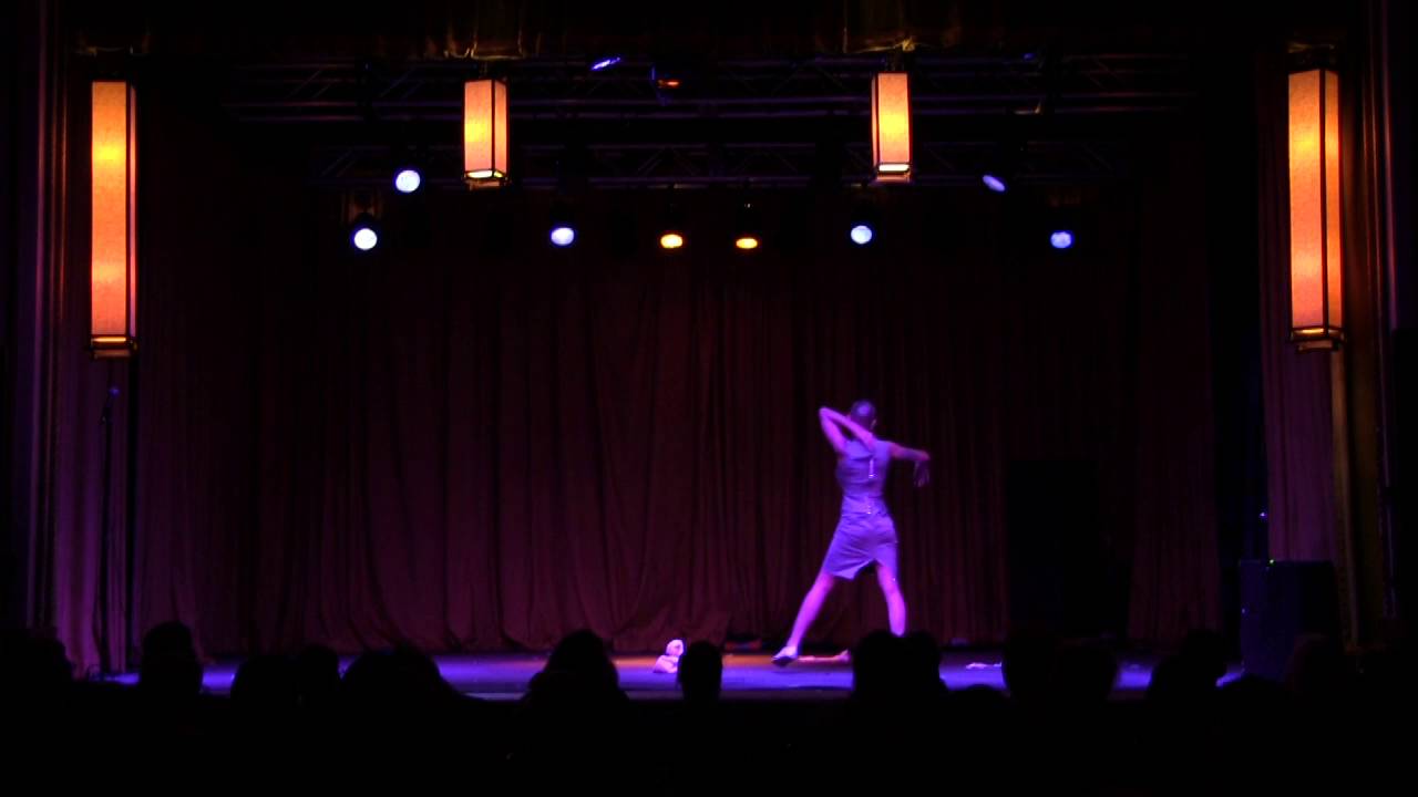 Cleveland Burlesque Academy Grad Miss Holly Grail