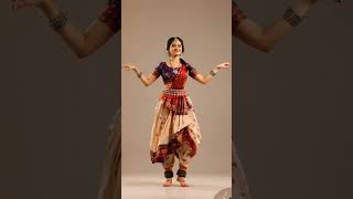ఫోక్ బీట్ 🔥 క్లాసిక్ ఫినిష్ ✨#FolkBeat #FusionDance #Bharatanatyam #teluguReels#DanceFlow #ReelDance