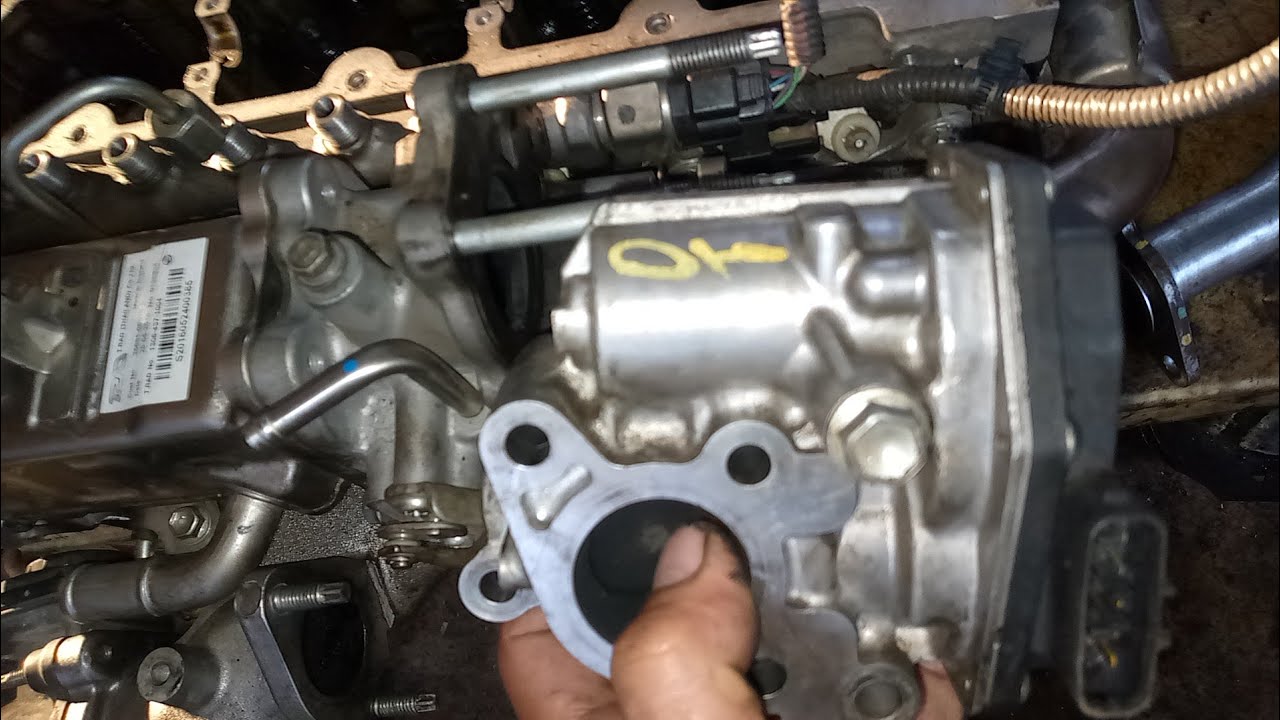 EGR Valve | Toyota 1GD-FTV Engine - YouTube