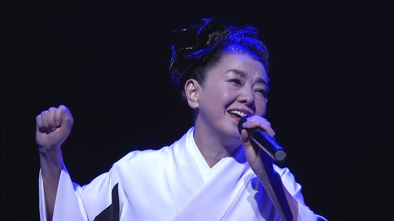 都はるみ / 千年の古都 [ライブ映像] - YouTube