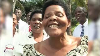 MUUNGANO CHRISTIAN CHOIR MIAKA 1970 KUTOKA NASSA MWAMANYILI MAGU MWANZA.