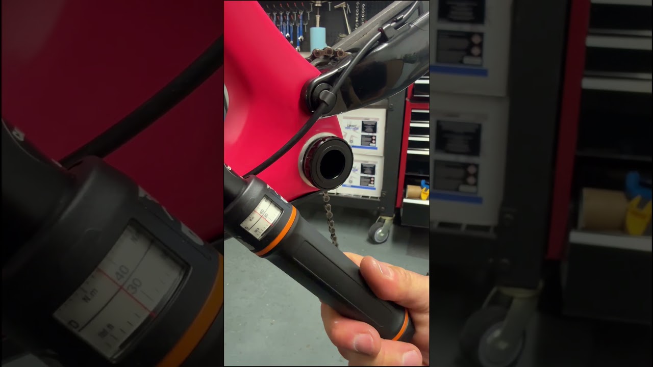 Uberbike Components | Raceface Bottom Bracket Replacement Day 