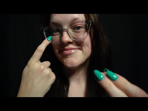 ASMR Focus on