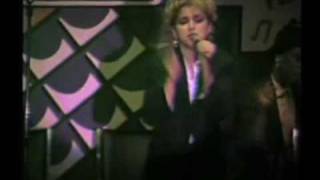 Madonna   Everybody live at Danceteria, NYC, 1982