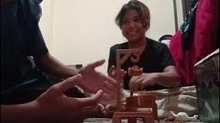 Kitorang main HANGMAN so btw sebelah saya tu spupu saya.,🌩️⛈️✅